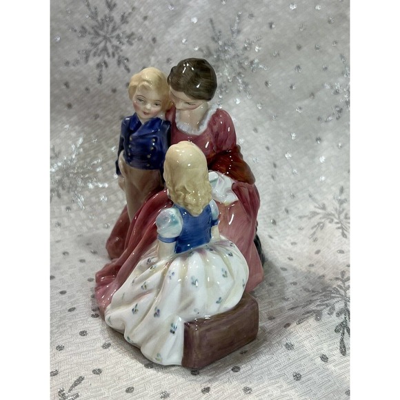 Vintage Royal Doulton, “Bedtime Story”, HN1059, Figurine Excellent Cond, 1949 - Picture 8 of 14
